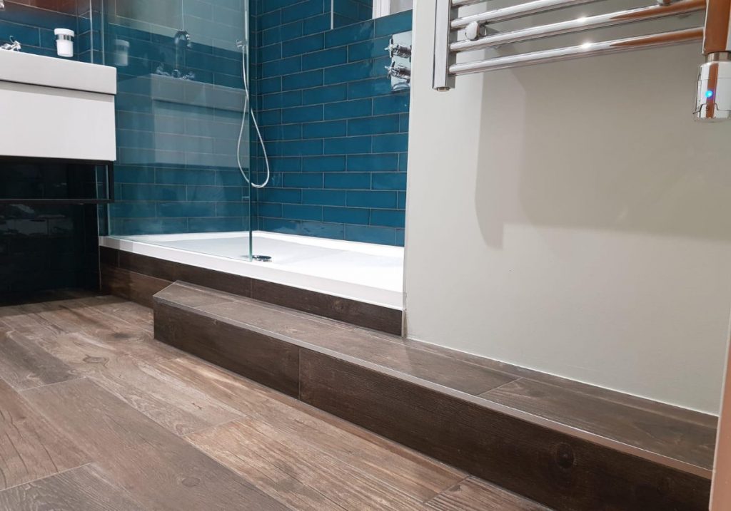 Bathrooms 1