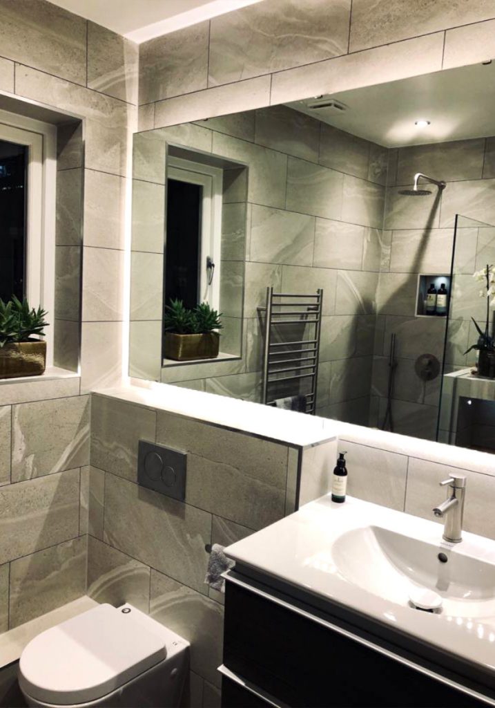 Bathroom 12